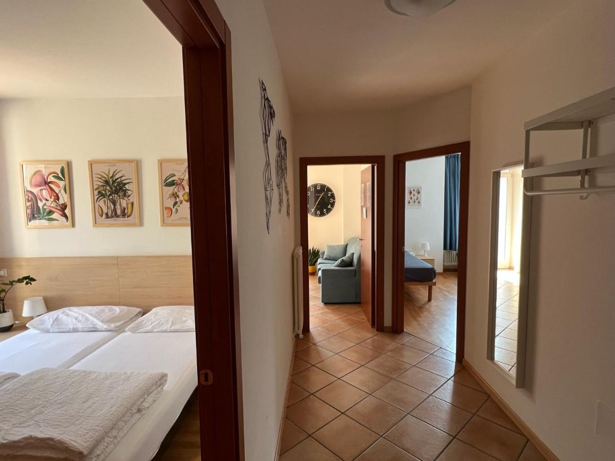 Appartamenti Baia Azzurra 5. Torbole Sul Garda Luaran gambar