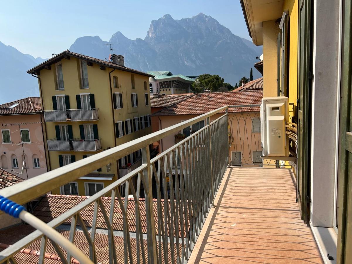 Appartamenti Baia Azzurra 5. Torbole Sul Garda Luaran gambar