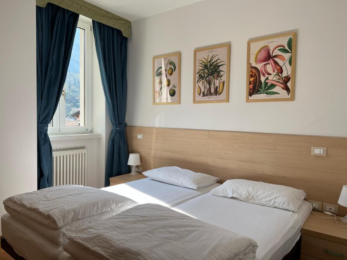 Appartamenti Baia Azzurra 5. Torbole Sul Garda Luaran gambar