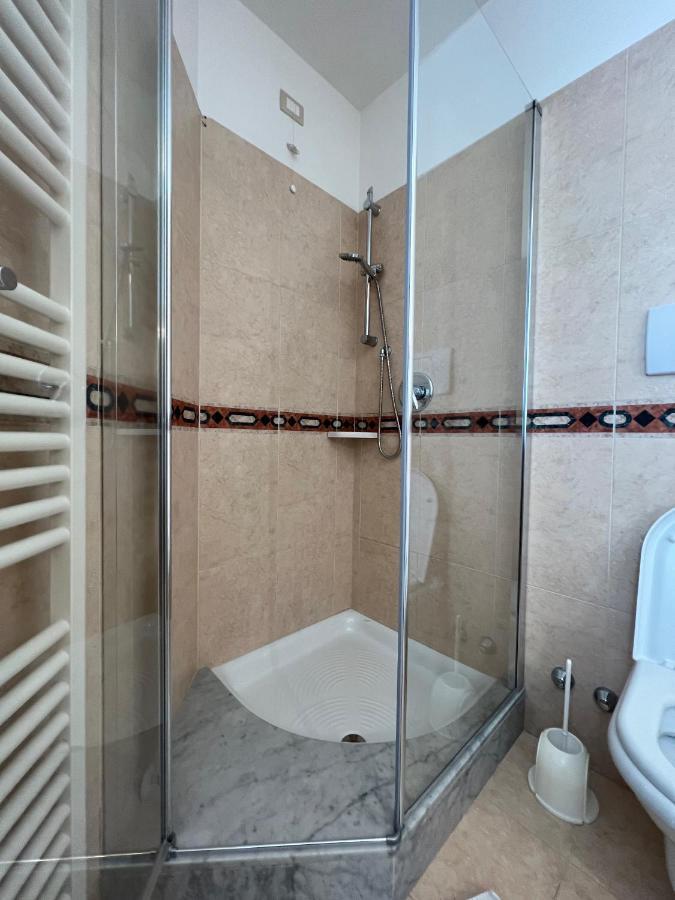 Appartamenti Baia Azzurra 5. Torbole Sul Garda Luaran gambar